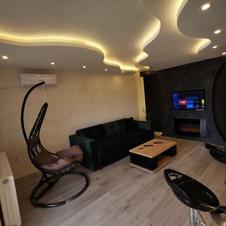 Brend New Luxurious Apartment In Downtown With Free Parking Novi Sad Exteriér fotografie