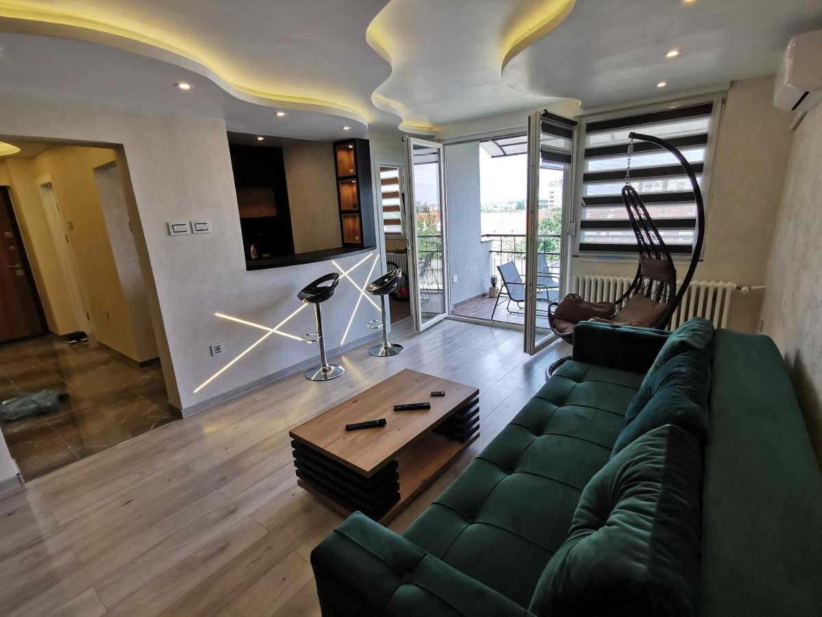 Brend New Luxurious Apartment In Downtown With Free Parking Novi Sad Exteriér fotografie