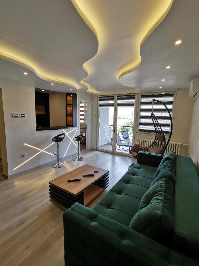 Brend New Luxurious Apartment In Downtown With Free Parking Novi Sad Exteriér fotografie
