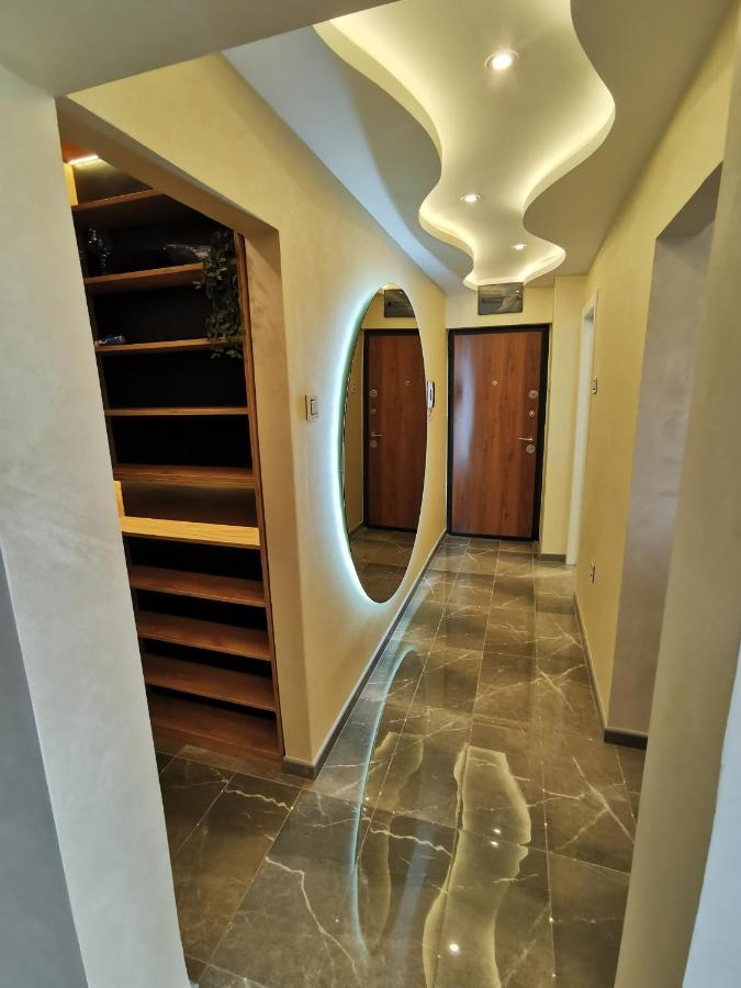 Brend New Luxurious Apartment In Downtown With Free Parking Novi Sad Exteriér fotografie