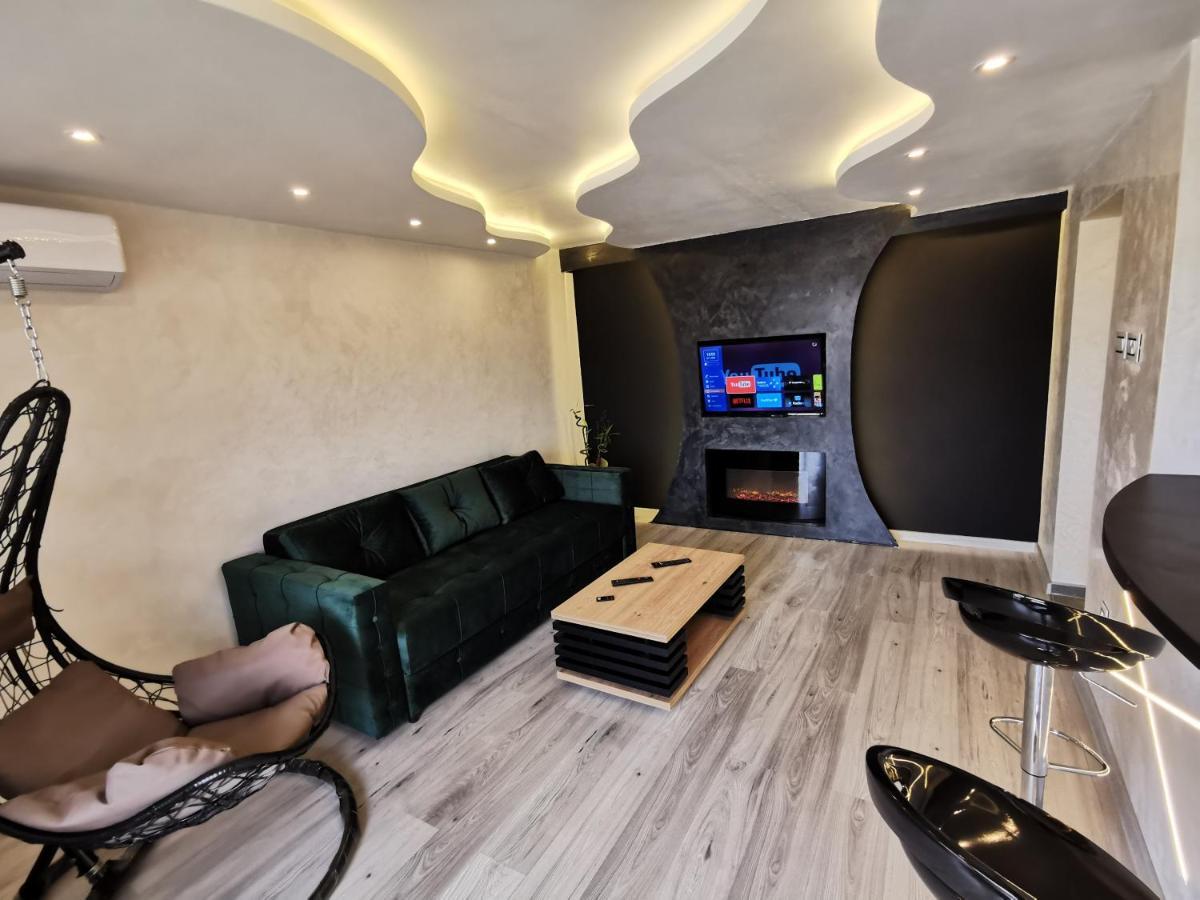 Brend New Luxurious Apartment In Downtown With Free Parking Novi Sad Exteriér fotografie